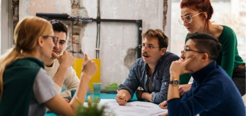 Art of Hosting e Teoria U: due pratiche complementari
